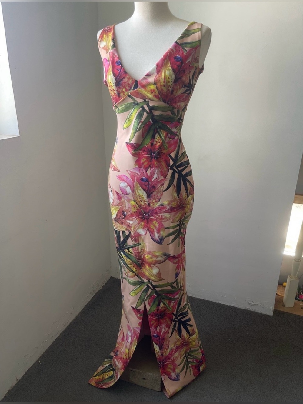Chiara Boni Pink Floral V-Neck Maxi Dress with Tropical Print